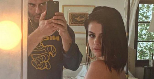 Tampil Seksi, Selena Gomez Pamer Bokong