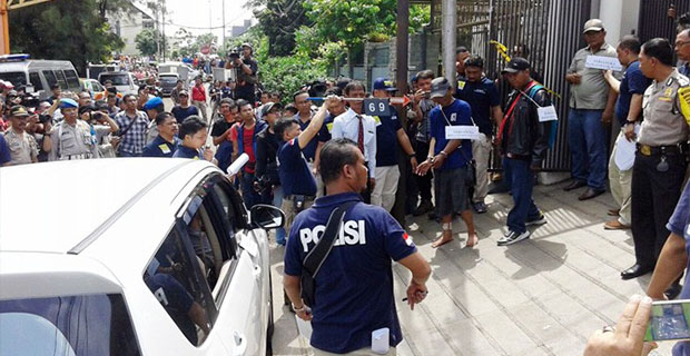 Zanette Menjerit Histeris Saat Berjumpa Ius Pane di Polres Jakarta Timur