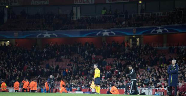 Prestasi Jelek Arsenal Membuat Tribun Stadion Emirates Diolok-olok