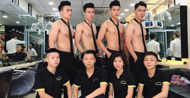 Heboh..Salon di Vietnam yang Karyawannya Pria-pria Ganteng Bertelanjang Dada