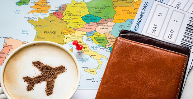 Ada Kode Rahasia Yang Tertera di Tiket Pesawat!