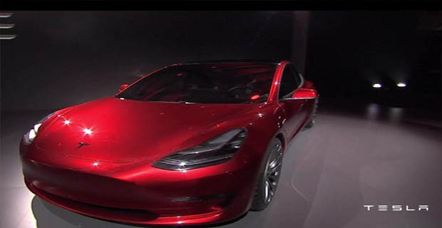 Pesanan Tesla Model 3 DIbatalkan 8.000 Peminatnya