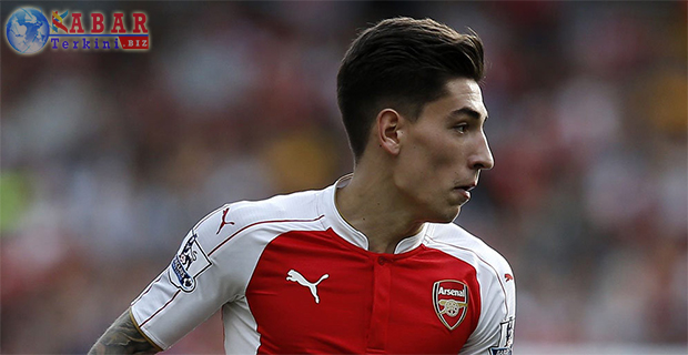 Gantikan Alves, Barcelona Buru Bellerin dan Cancelo