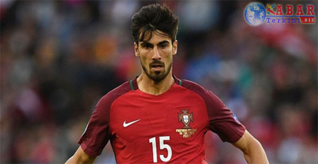Valencia Telah Siap Untuk Melepas Andre Gomes ke Barcelona