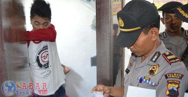 Kami Enggak Buat Mesum, Cuma Kerokan Aja