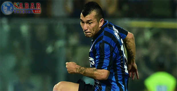 Klopp Berminat Daratkan Medel ke Liverpool