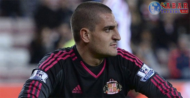 Mannone Kritik Belanja Besar-besaran Man City