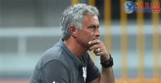 Mourinho Pastikan Manchester United Stop Belanja