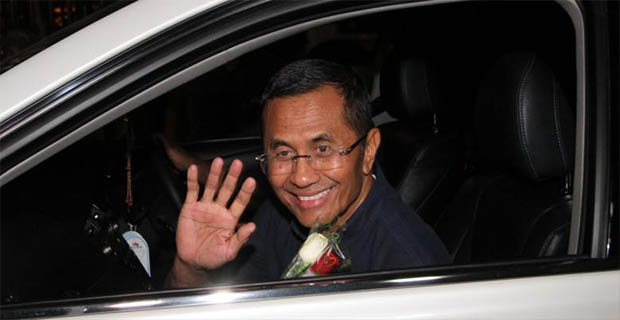 Ditetapkan Sebagai Tersangka, Dahlan Iskan Akhirnya Ditahan