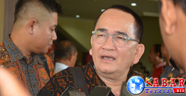 Dampingi Blusukan Bersama Ahok, Ruhut Yakin Tidak Ada Penolakan dari Warga