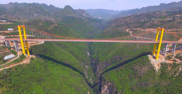 China Sekarang Punya Jembatan Tertinggi di Dunia