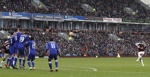 Chelsea Ditahan Burnley 1-1