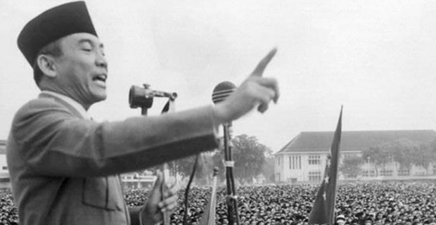 Kisah Bung Karno yang Menjadikan Peci Lambang Kebangsaan