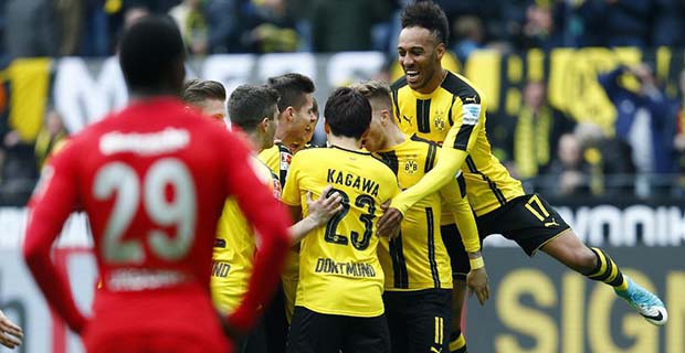 Dortmund Hantam Frankfurt 3-1