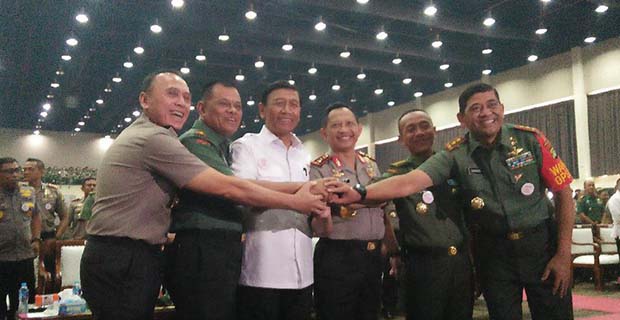 Wiranto Menghadiri Apel Persiapan Pilkada DKI Sekaligus Menyampaikan Pesan Jokowi
