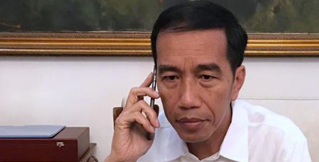 Jokowi Jenguk Solihin Gautama Purwanegara di Bandung