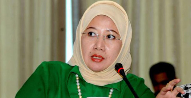 Ketua F-PPP Kecewa Adanya Wanita Nyaris Telanjang Jalan-jalan di Mangga Besar