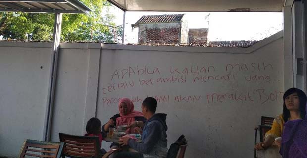 Dua Penulis Ancaman Bom di Alfamart Bandung Terendus Rekaman CCTV