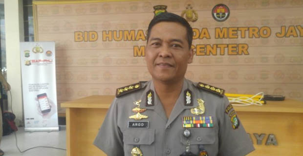 Pengemudi CRV yang Diduga Bawa Ekstasi Sempat Menabrak Mobil Polisi