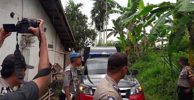Densus Ciduk 2 Orang Terduga Teroris di Jambi