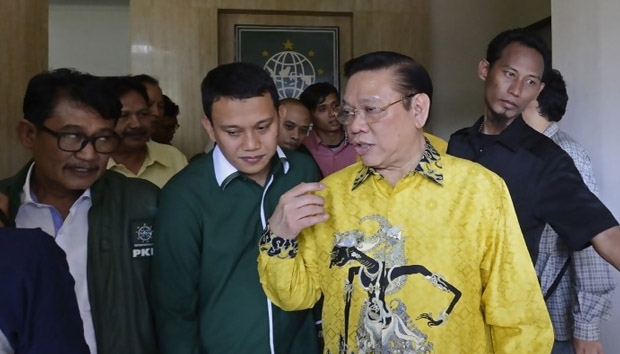 Agung Laksono Minta DPP Golkar Pecat Indra Piliang