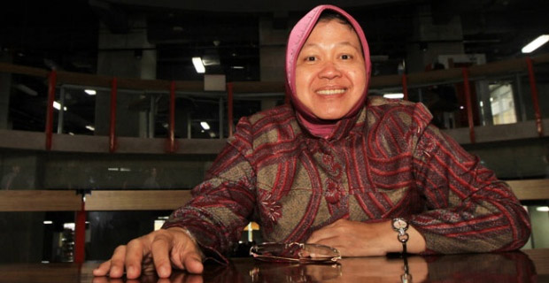Risma Tidak Hadiri Rapat Pilgub Jatim Karena Diundang Jokowi