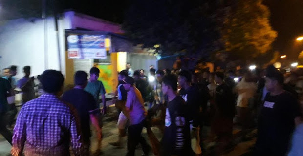 Heboh Pria di Tuban Telanjang Bawa Potongan Kepala