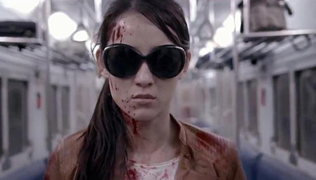 Julie Estelle tanda tangani kontrak dengan Agen Hollywood